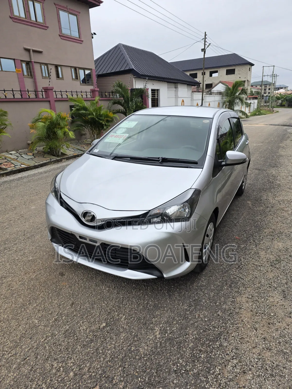 Toyota Vitz 1.3 AWD 5dr 2015 Silver