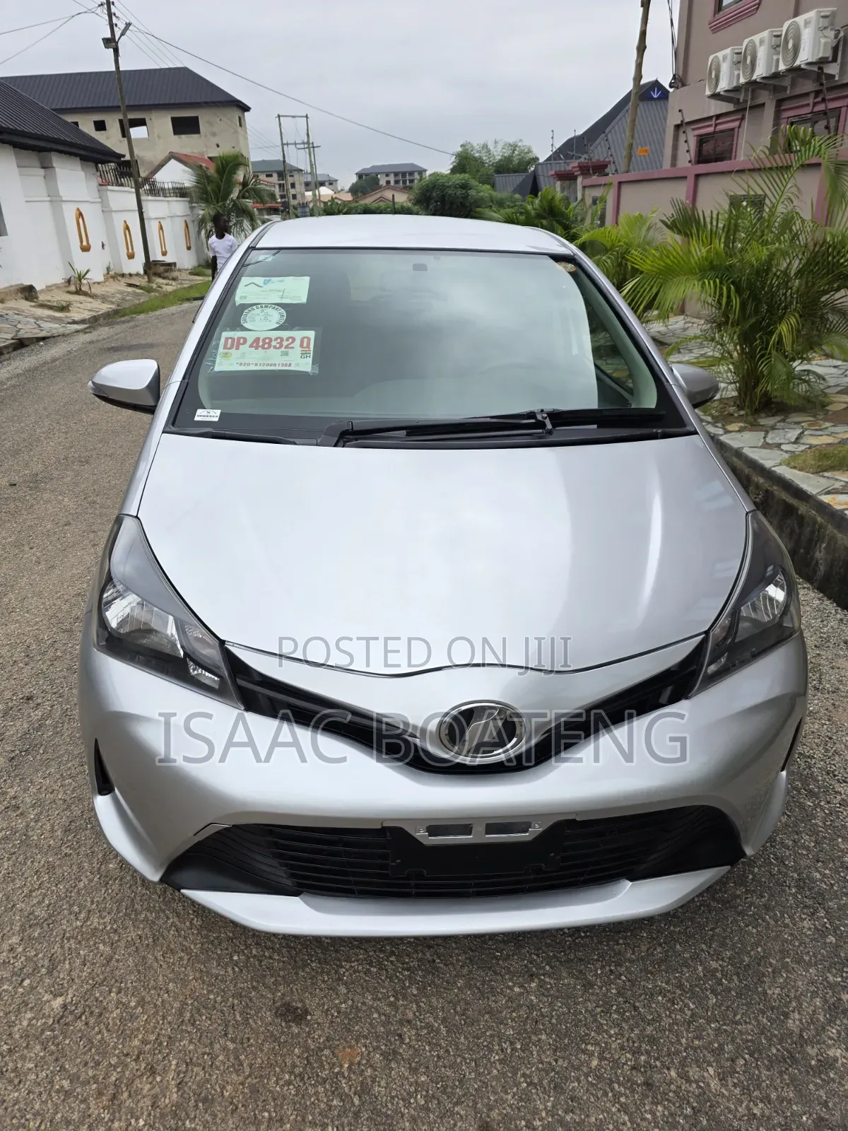 Toyota Vitz 1.3 AWD 5dr 2015 Silver