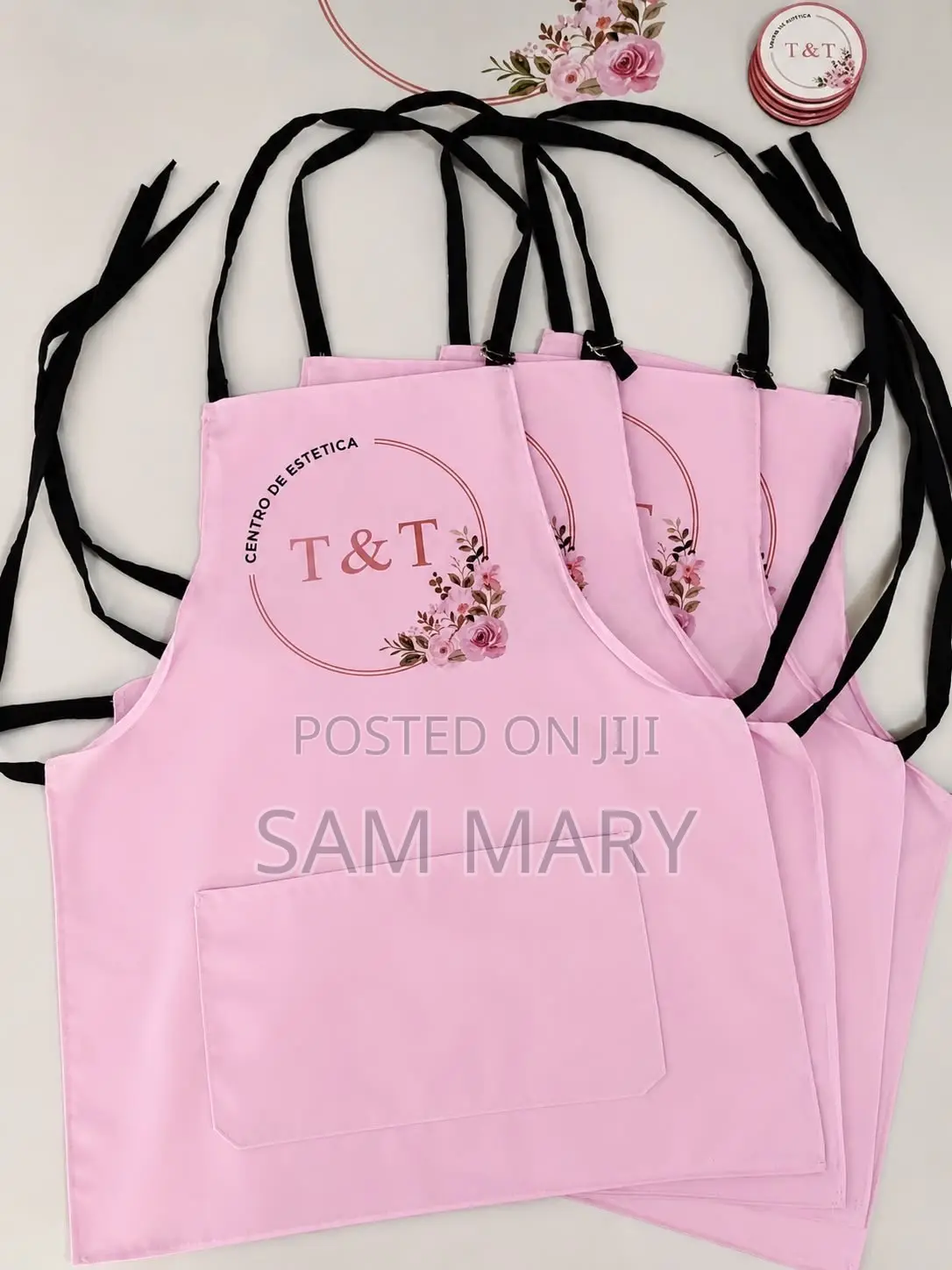 Quality Customized Aprons in Wholesale Price