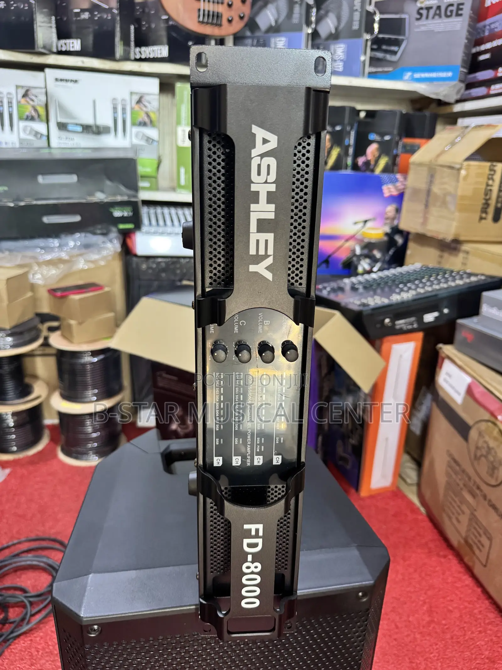 Ashly FD 8000 4 Channel Amplifier