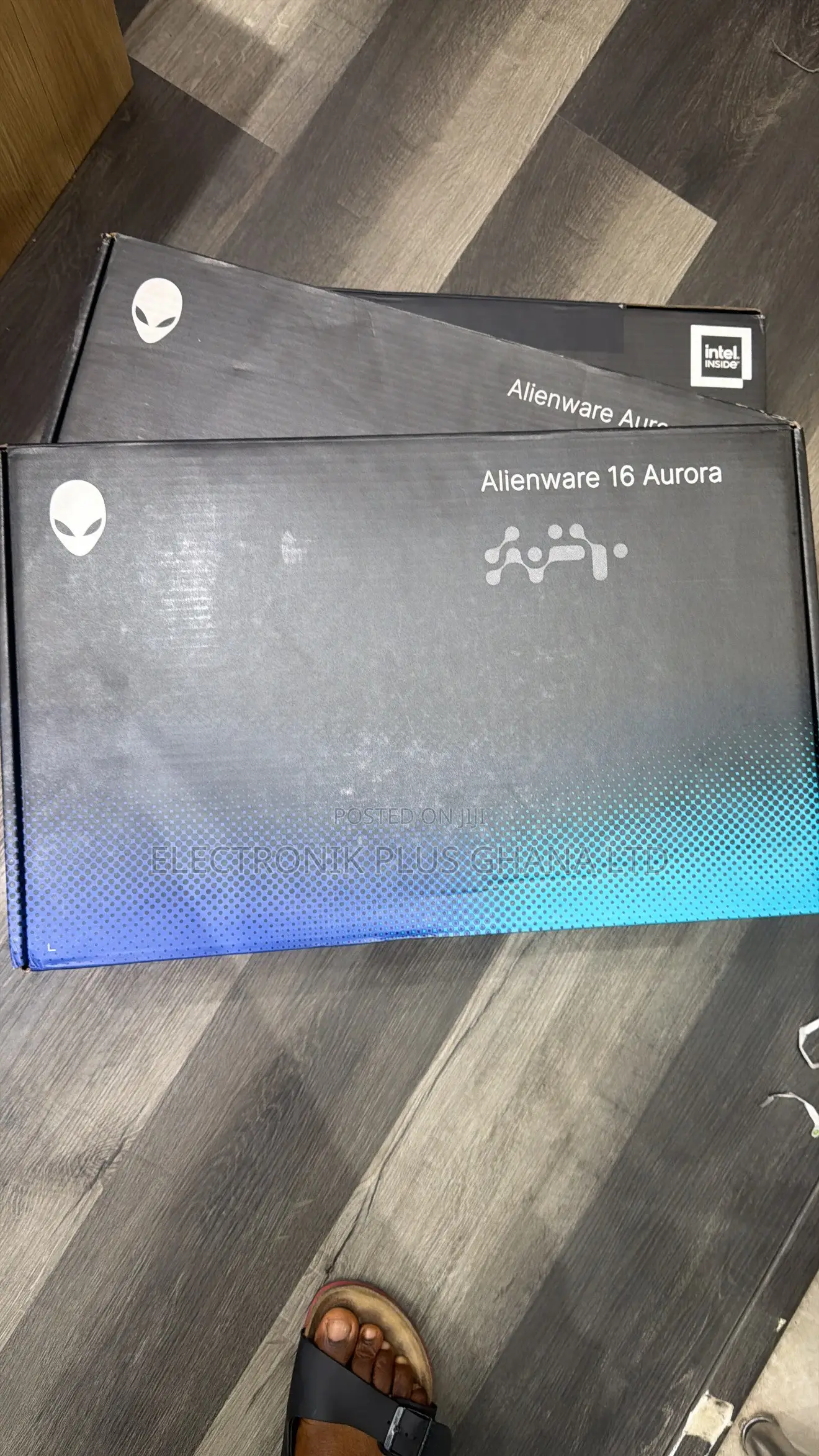 New Laptop Alienware 16 Aurora 16GB Intel Core 7 SSD 512GB