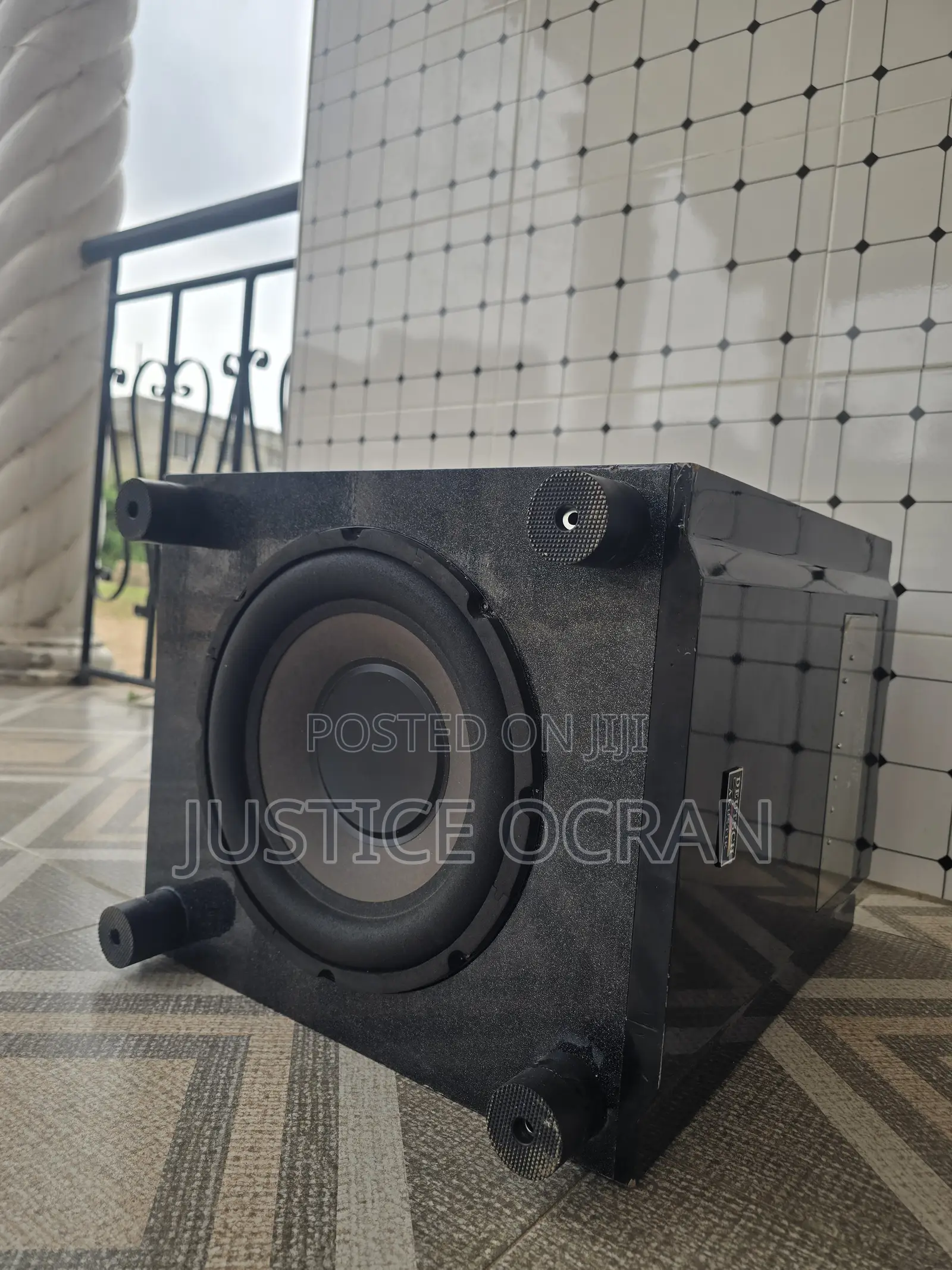 Deutsch Akustik Active Subwoofer