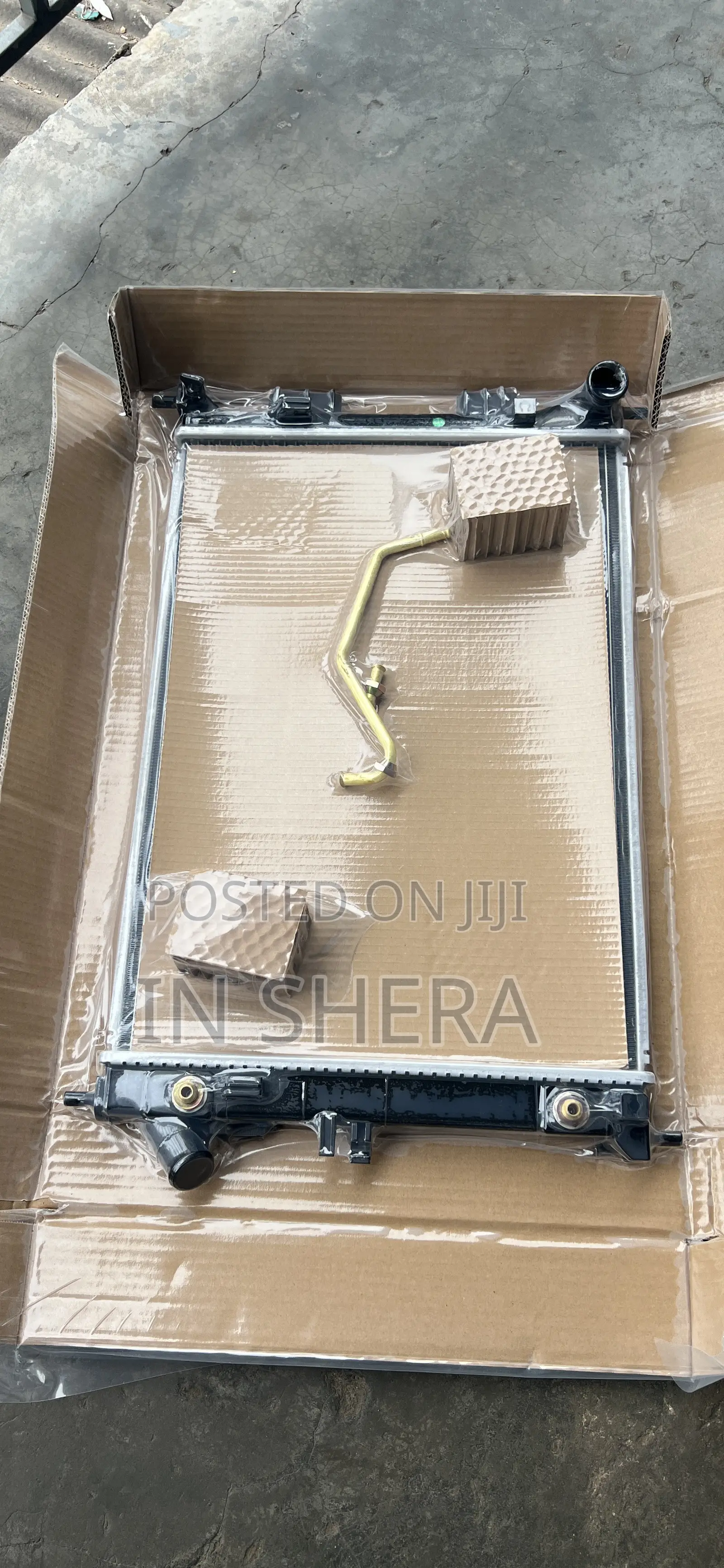 Hyundai Elantra 2011 2012 2013 Radiator Water Tank