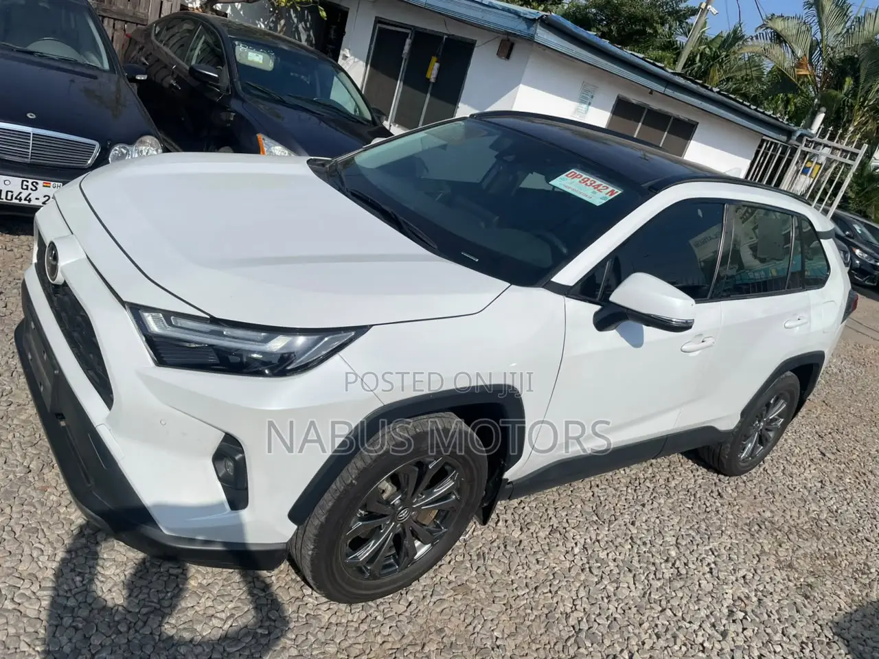Toyota RAV4 Limited AWD 2024 White