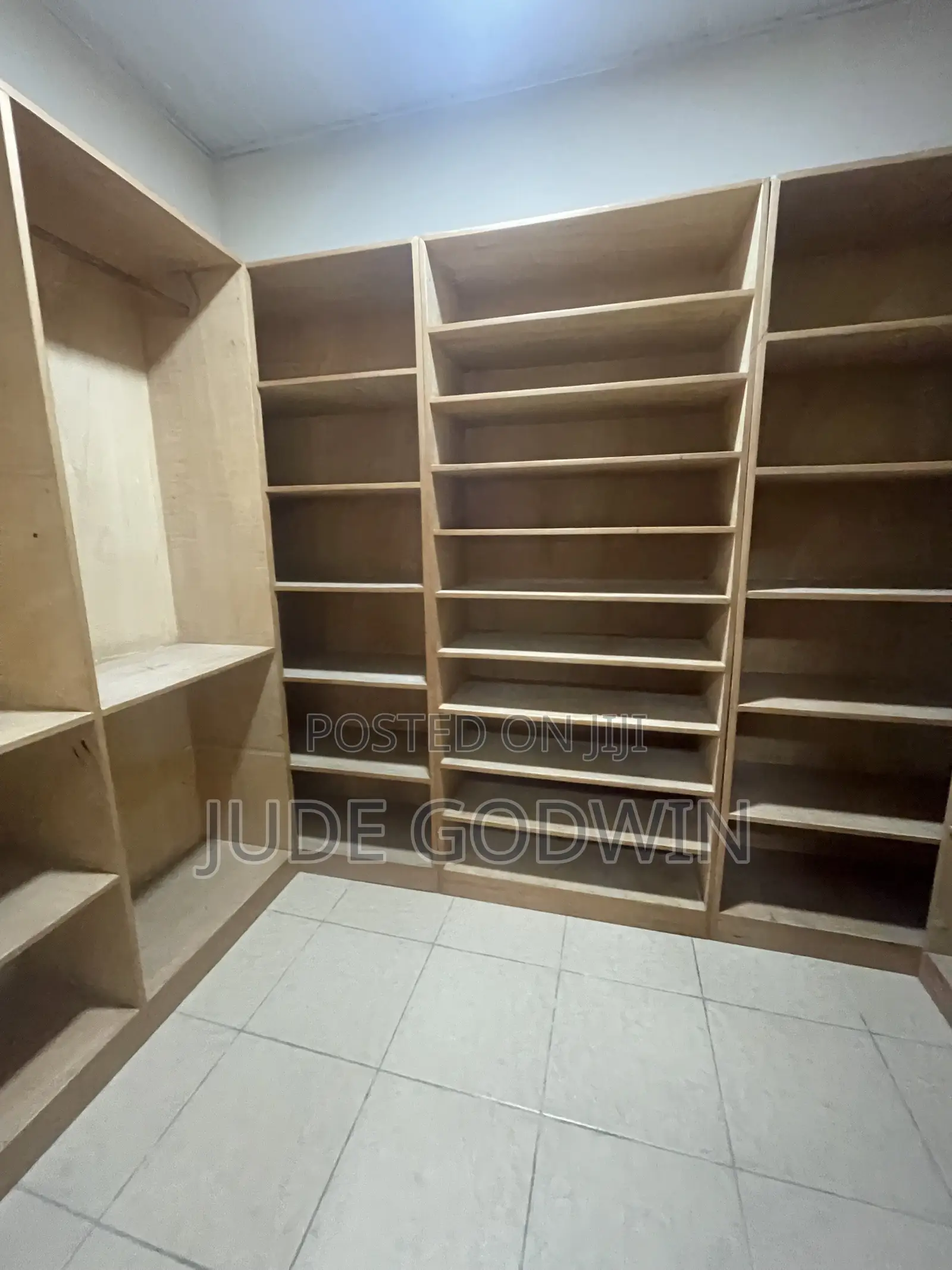 3bdrm Apartment in Flower Pot Estate, Airport Residential Area for rent