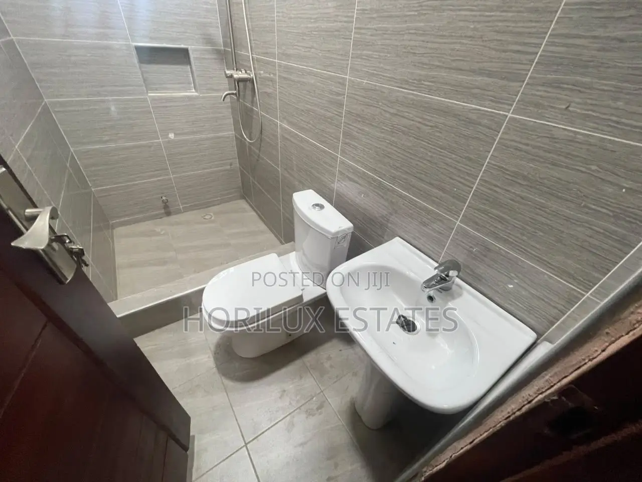2bdrm Apartment in Ablekuma for rent