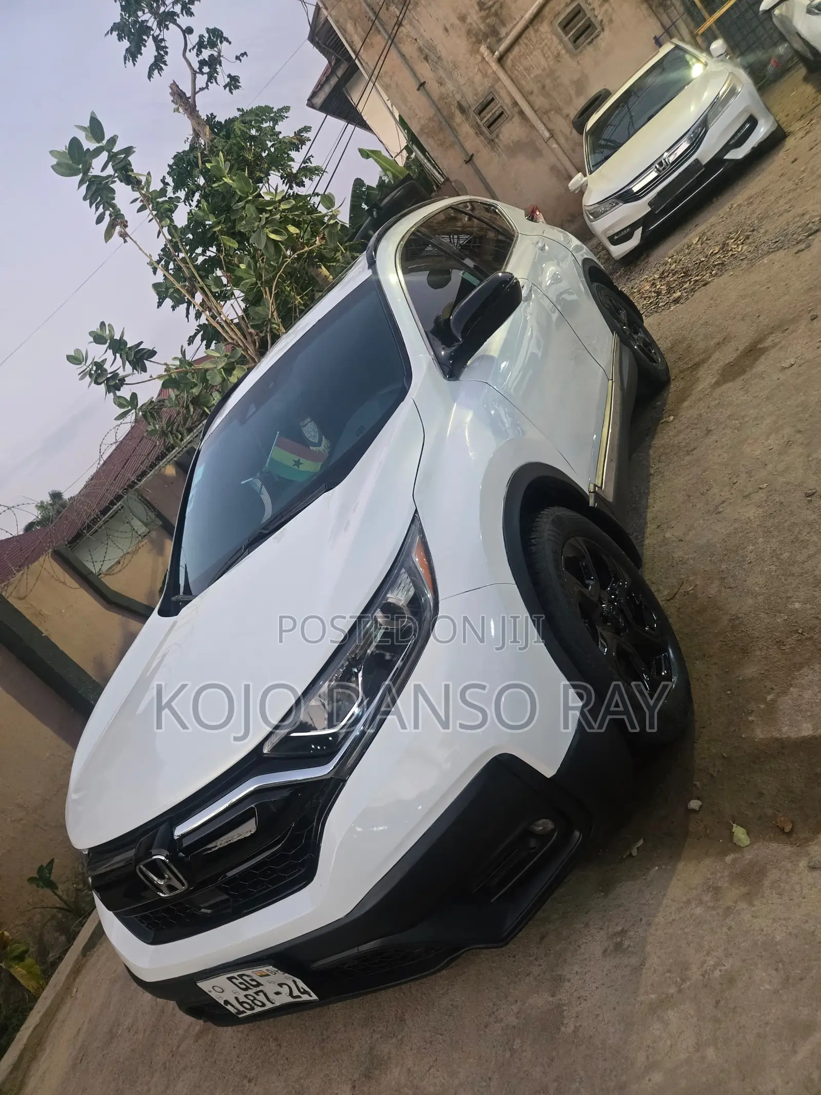 Honda CR-V Touring AWD 2019 White