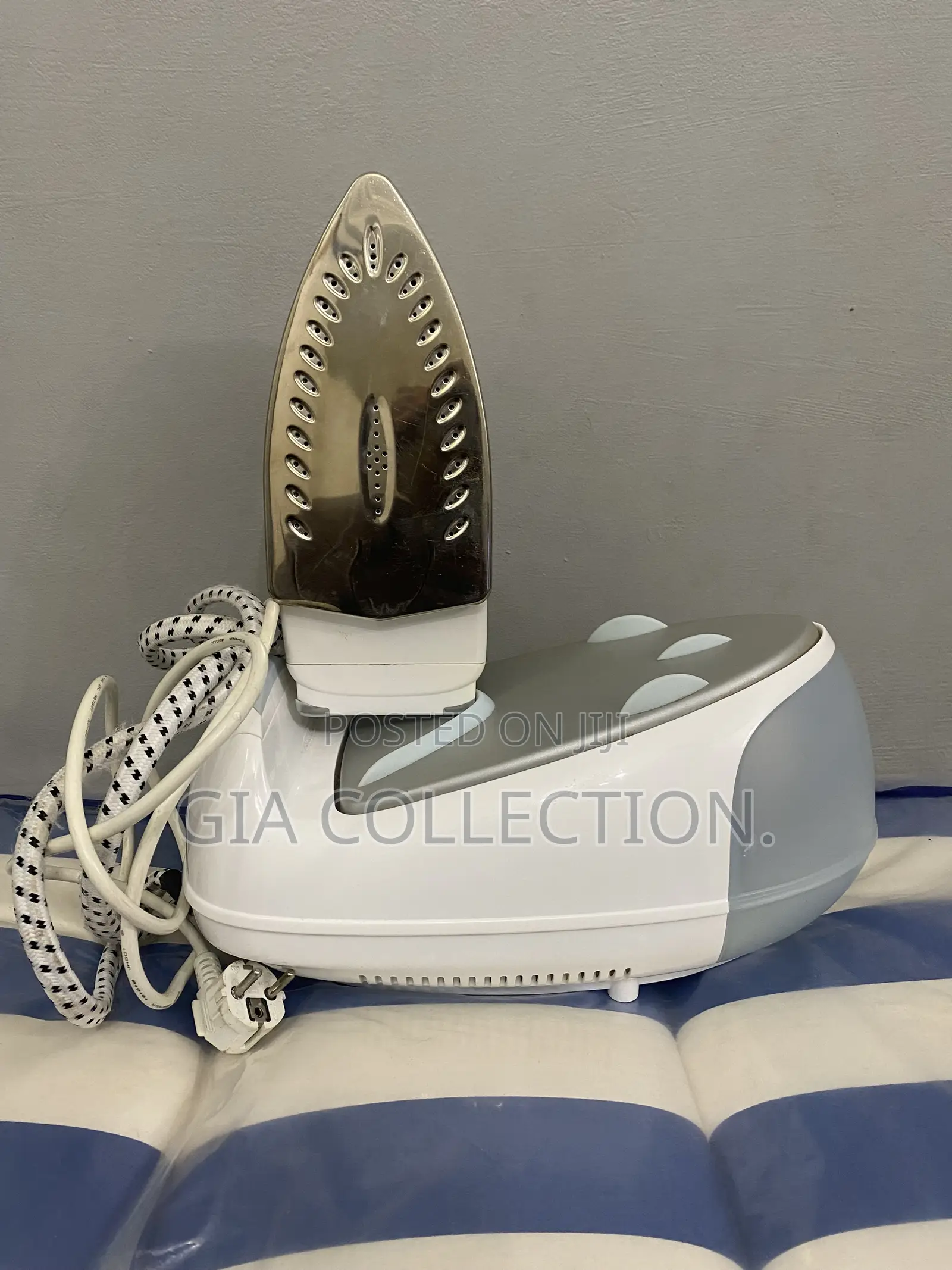 Professional Steam Station Iron - High Pressure - Large Tank