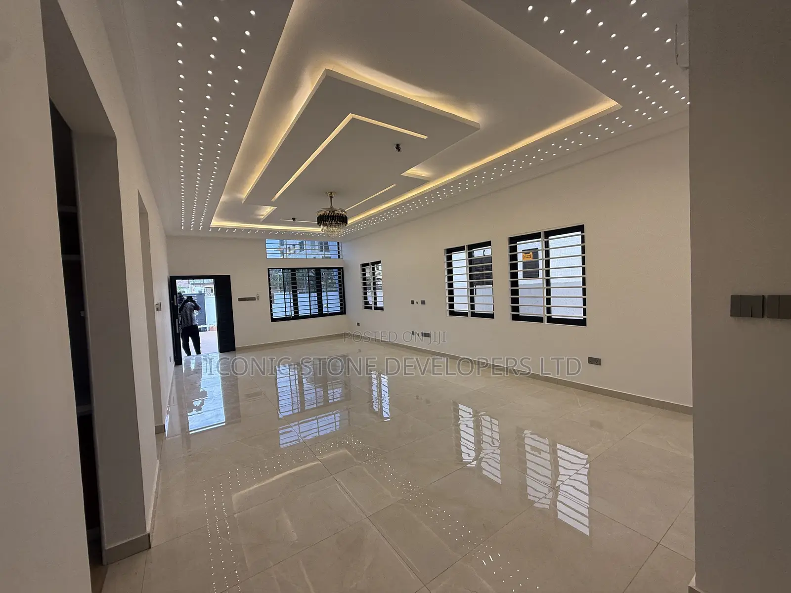 3bdrm House in Adenta Oyarifa Road. for sale