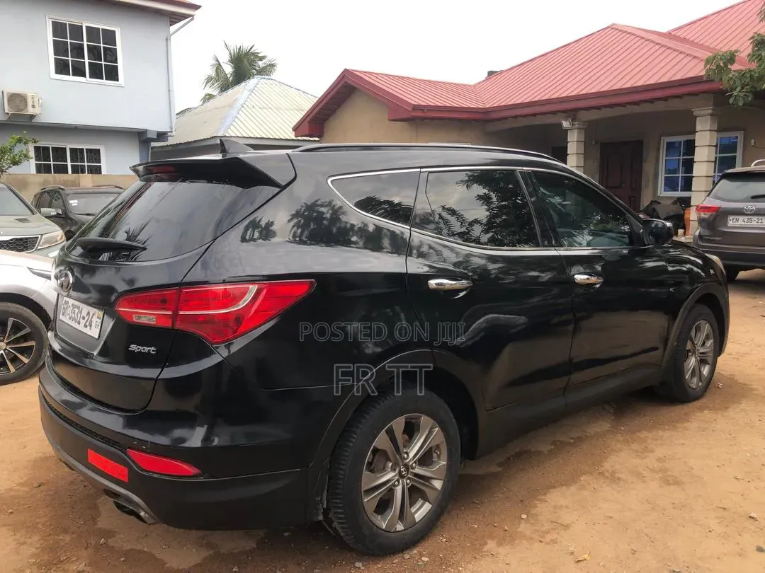 Hyundai Santa Fe 2015 Black