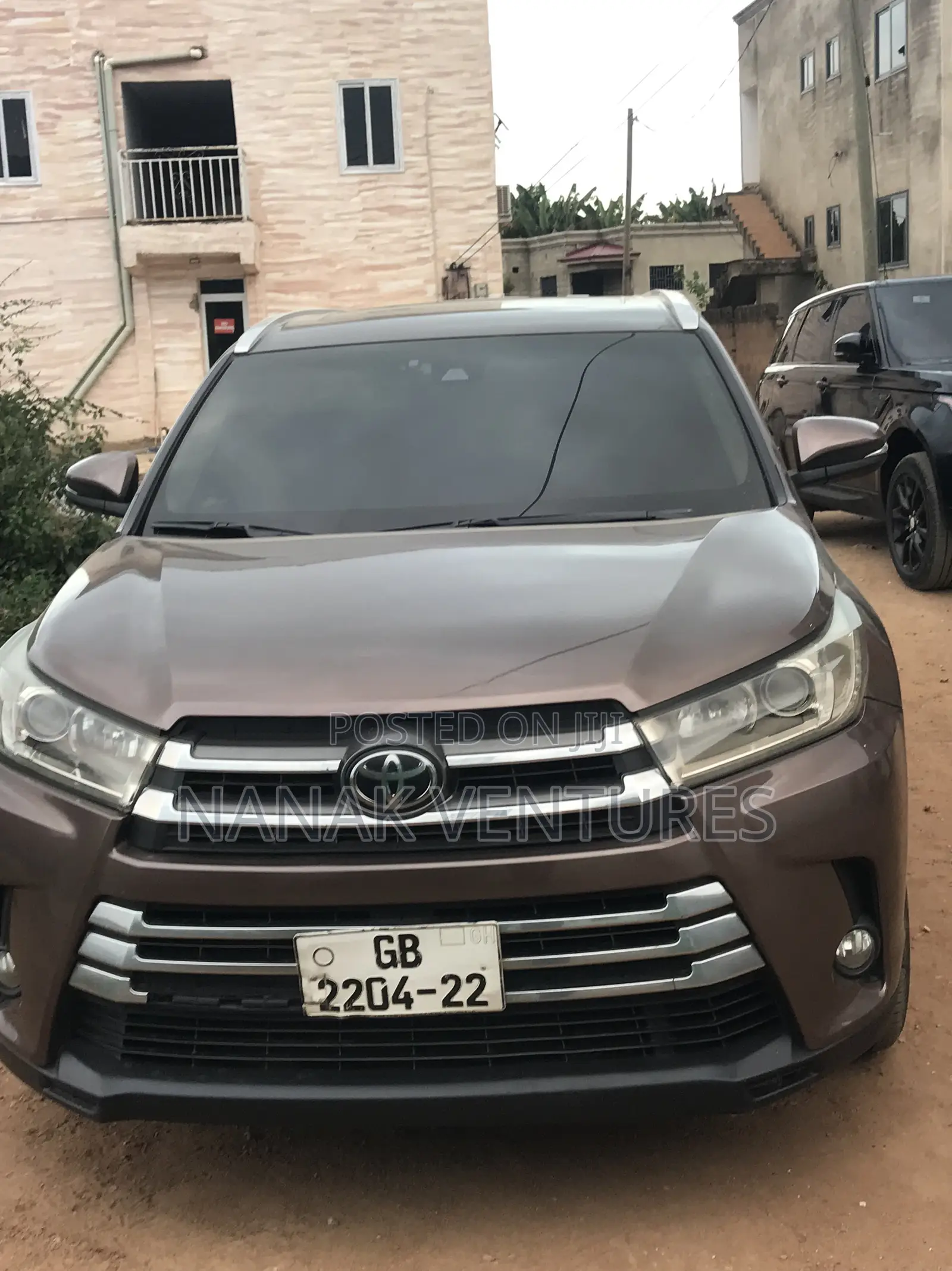 Toyota Highlander XLE 2019 Gold