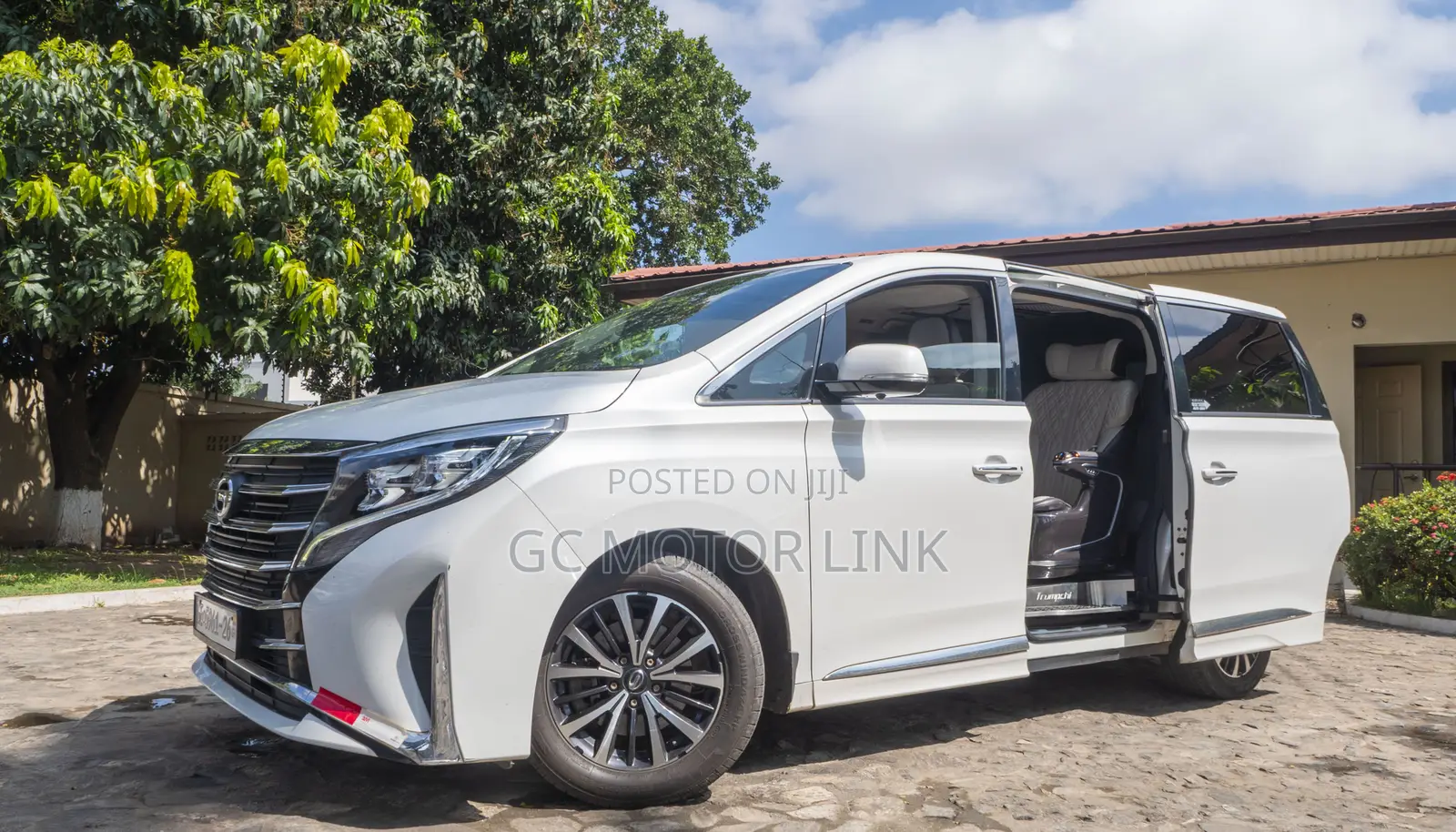 GAC GM8 2021 White