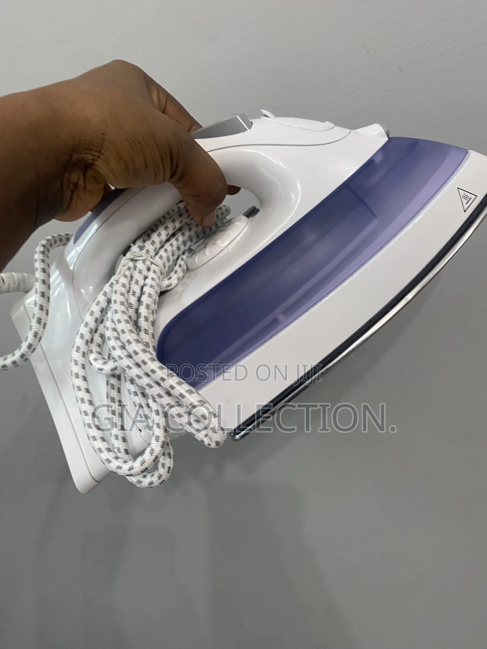 Steam Iron - Powerful Steam - Super Neat - Foreign Used