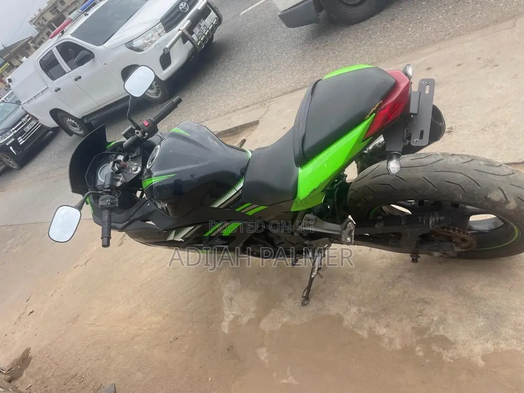 Kawasaki Ninja 400 2023 Green