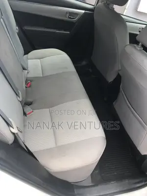 Toyota Corolla LE Eco 4dr Sedan (1.8L 4cyl CVT) 2016 White