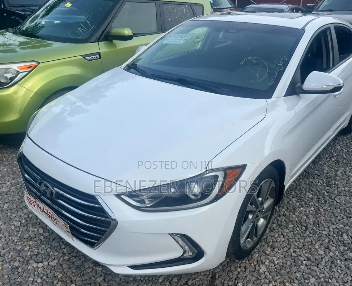 Hyundai Elantra 2017 White