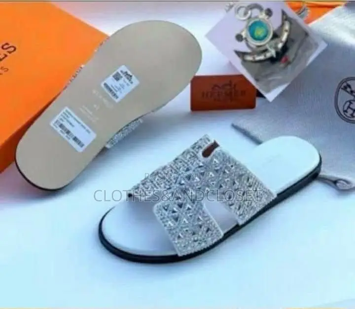 Black Embellished Hermès-Branded Slide Sandals