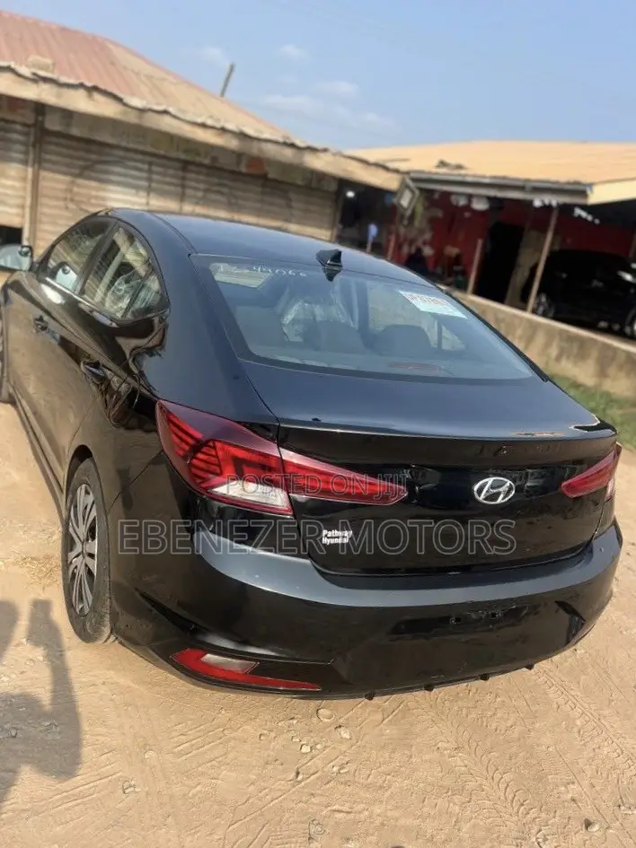Hyundai Elantra 2020 Black