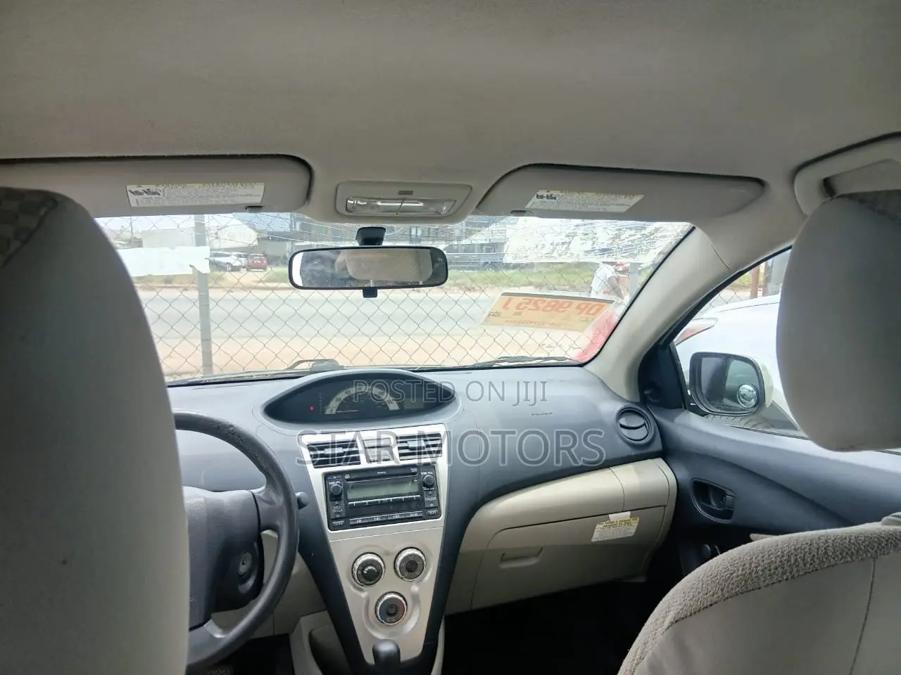 Toyota Yaris 2009 Gold