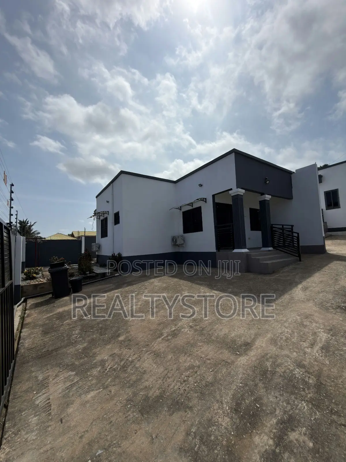 4bdrm House in Ashongman Estate, Accra Metropolitan for sale
