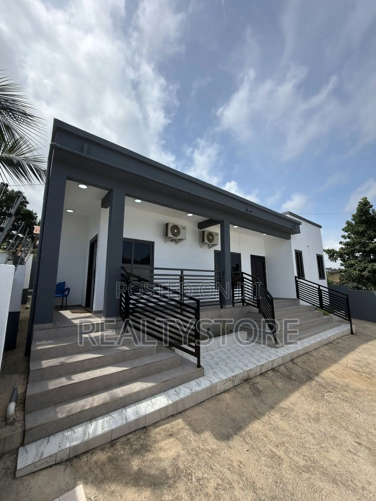 4bdrm House in Ashongman Estate, Accra Metropolitan for sale