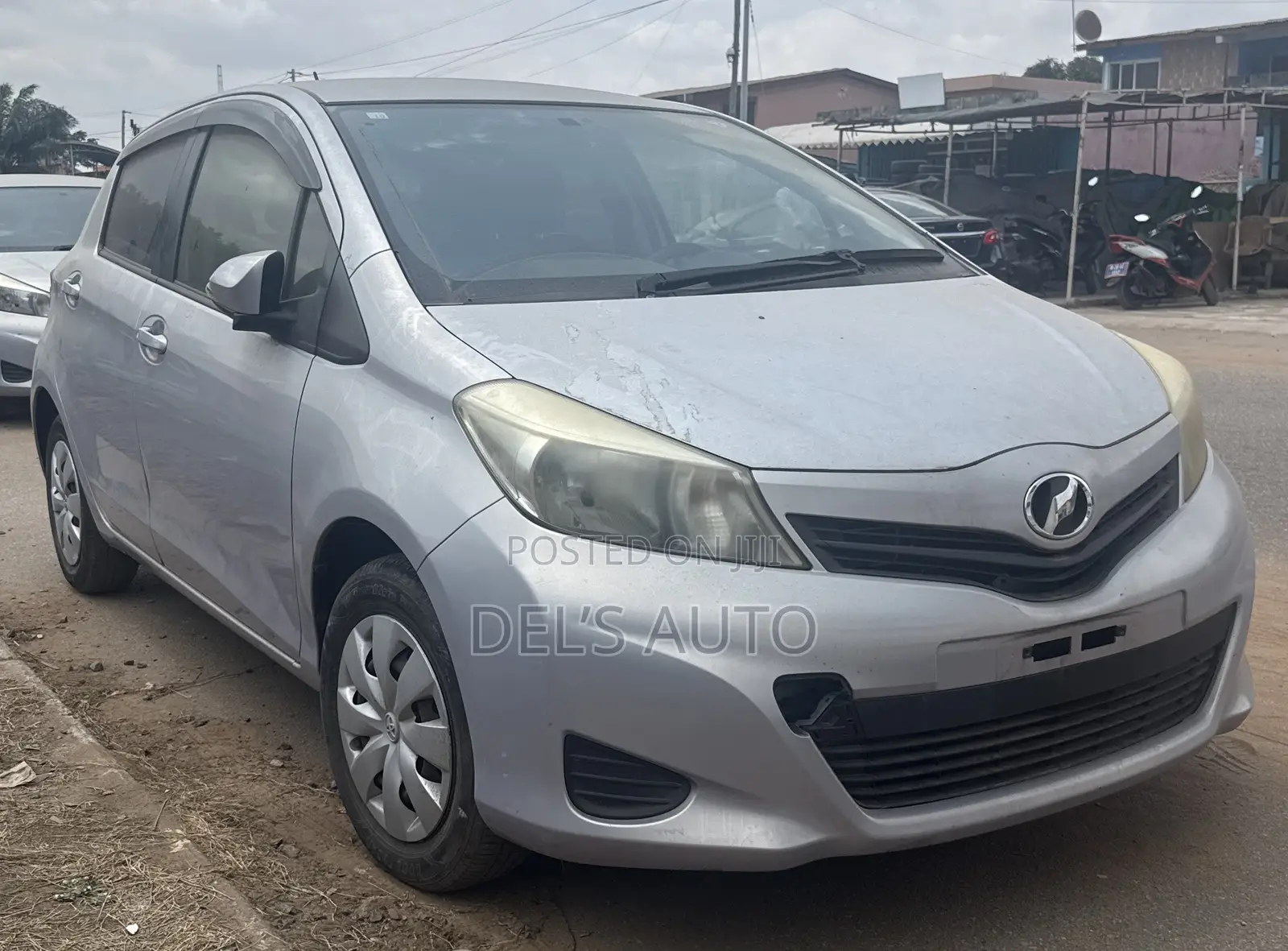 Toyota Vitz 2015 Gray