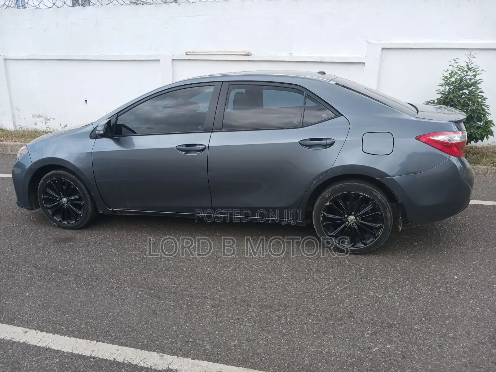 Toyota Corolla S 4dr Sedan (1.8L 4cyl CVT) 2015 Gray