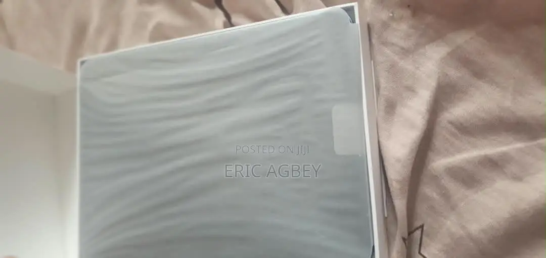 New Apple iPad (2025) 128 GB Blue