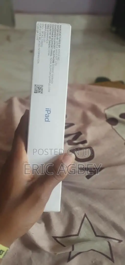 New Apple iPad (2025) 128 GB Blue