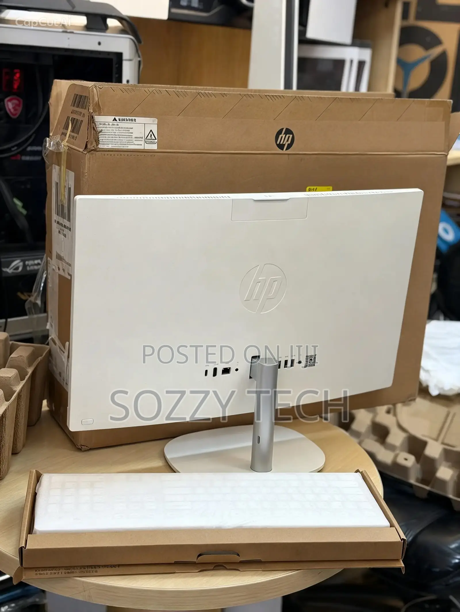 New Desktop Computer HP 8GB AMD SSD 256GB