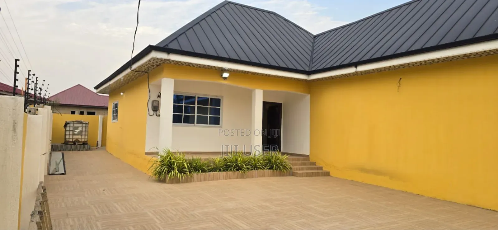 3bdrm House in ...., Ablekuma for sale