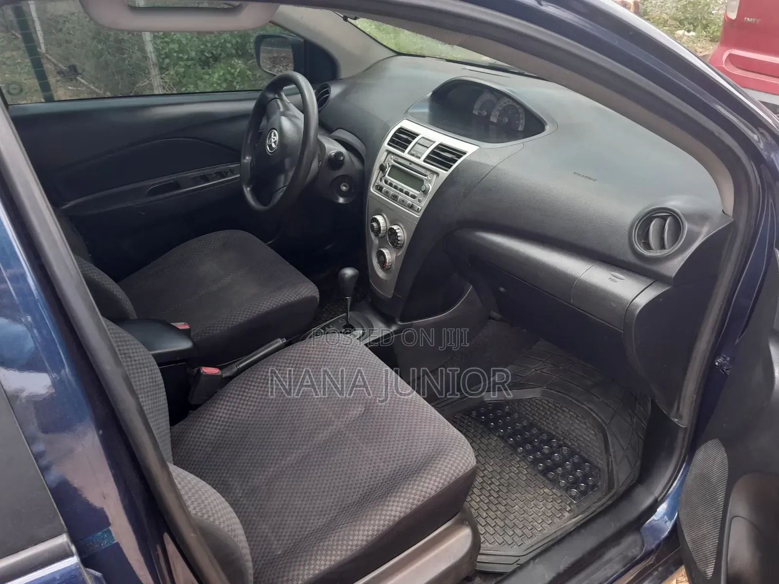 Toyota Yaris 2010 Blue