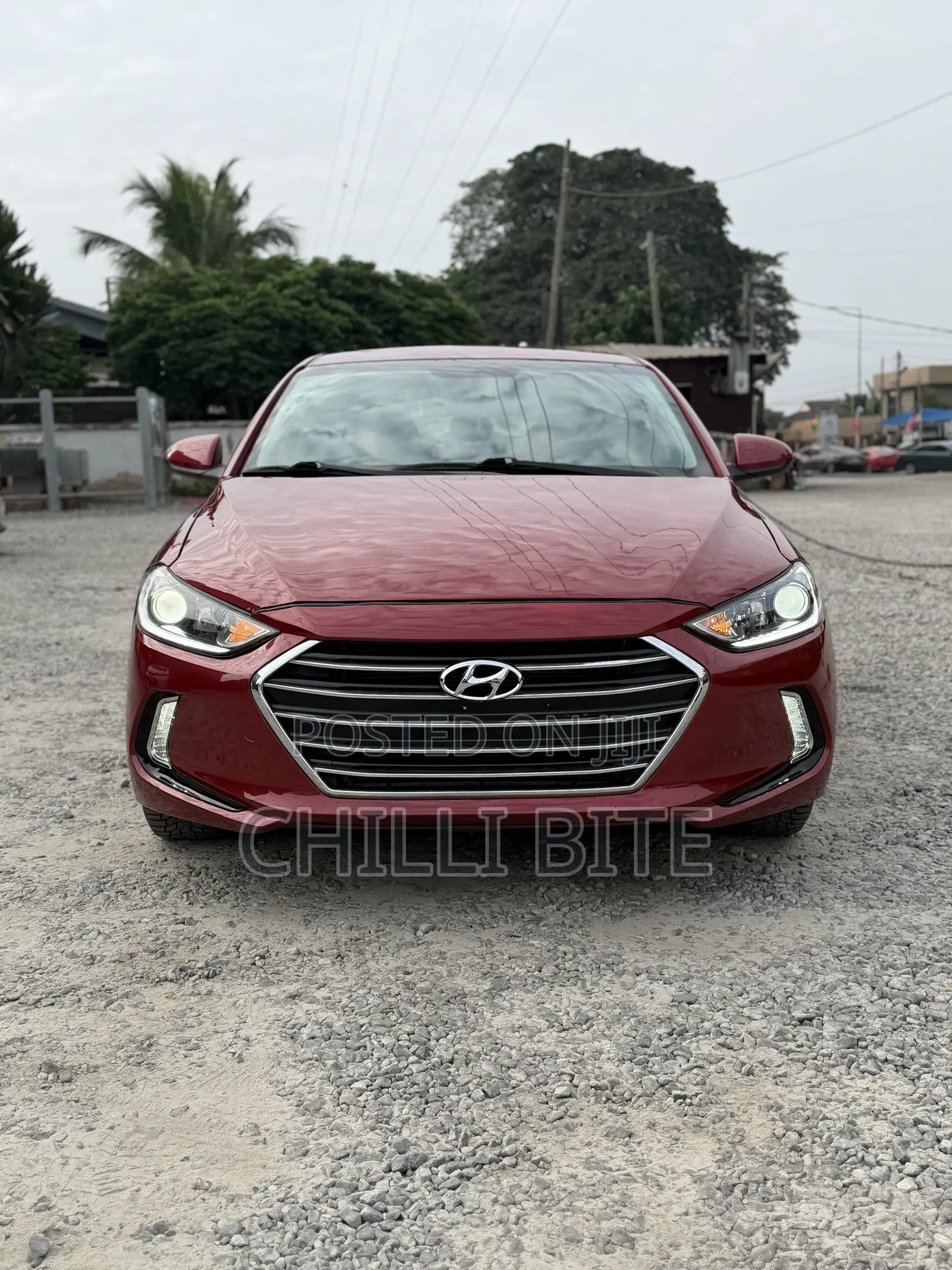 Hyundai Elantra Limited Sedan FWD (2.0L 4cyl 6A) 2017 Red
