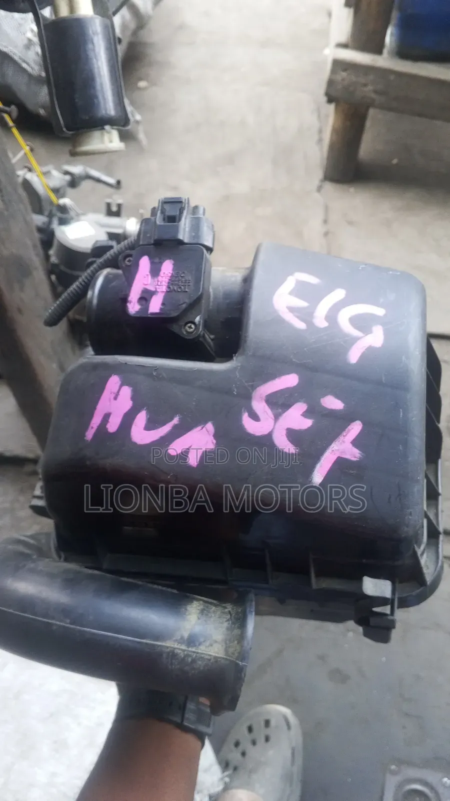 Yaris 2012 Air Cleaner Box