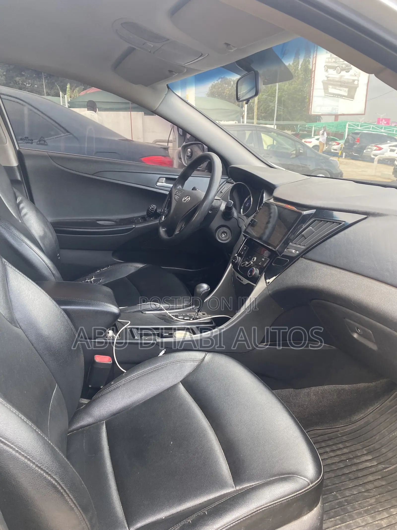 Hyundai Sonata GLS Sedan FWD (2.4L 4cyl 6A) 2011 Silver