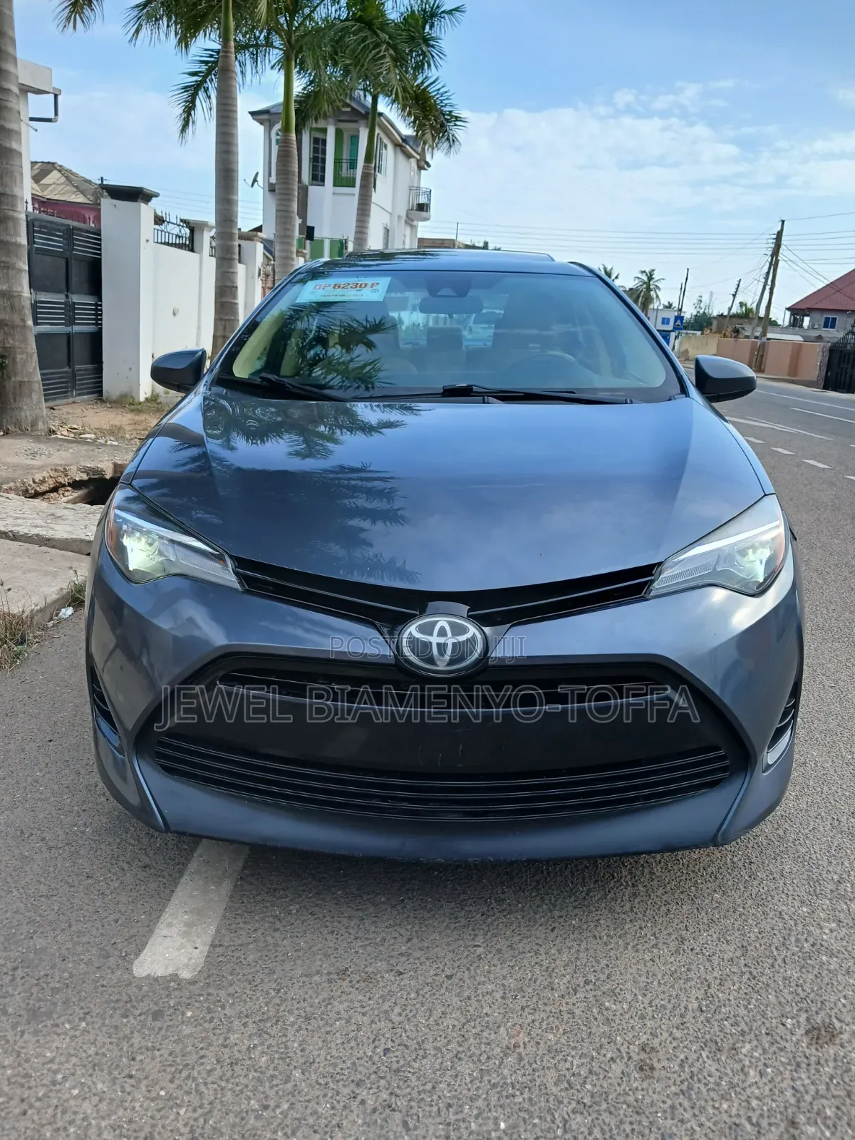 Toyota Corolla LE ECO 4dr Sedan (1.8L 4cyl CVT) 2017 Gray