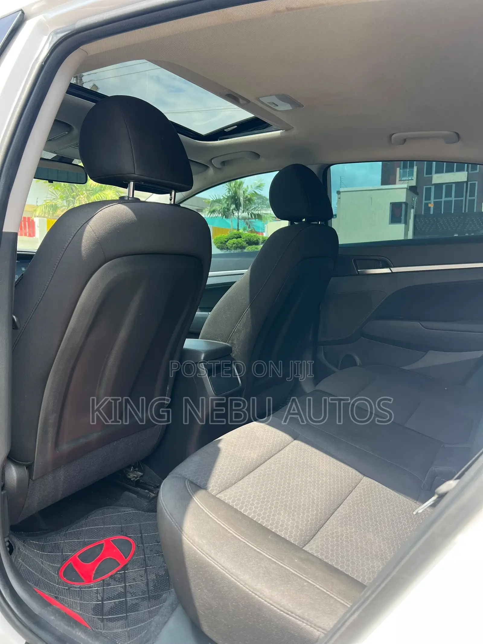 Hyundai Elantra Limited 2020 White