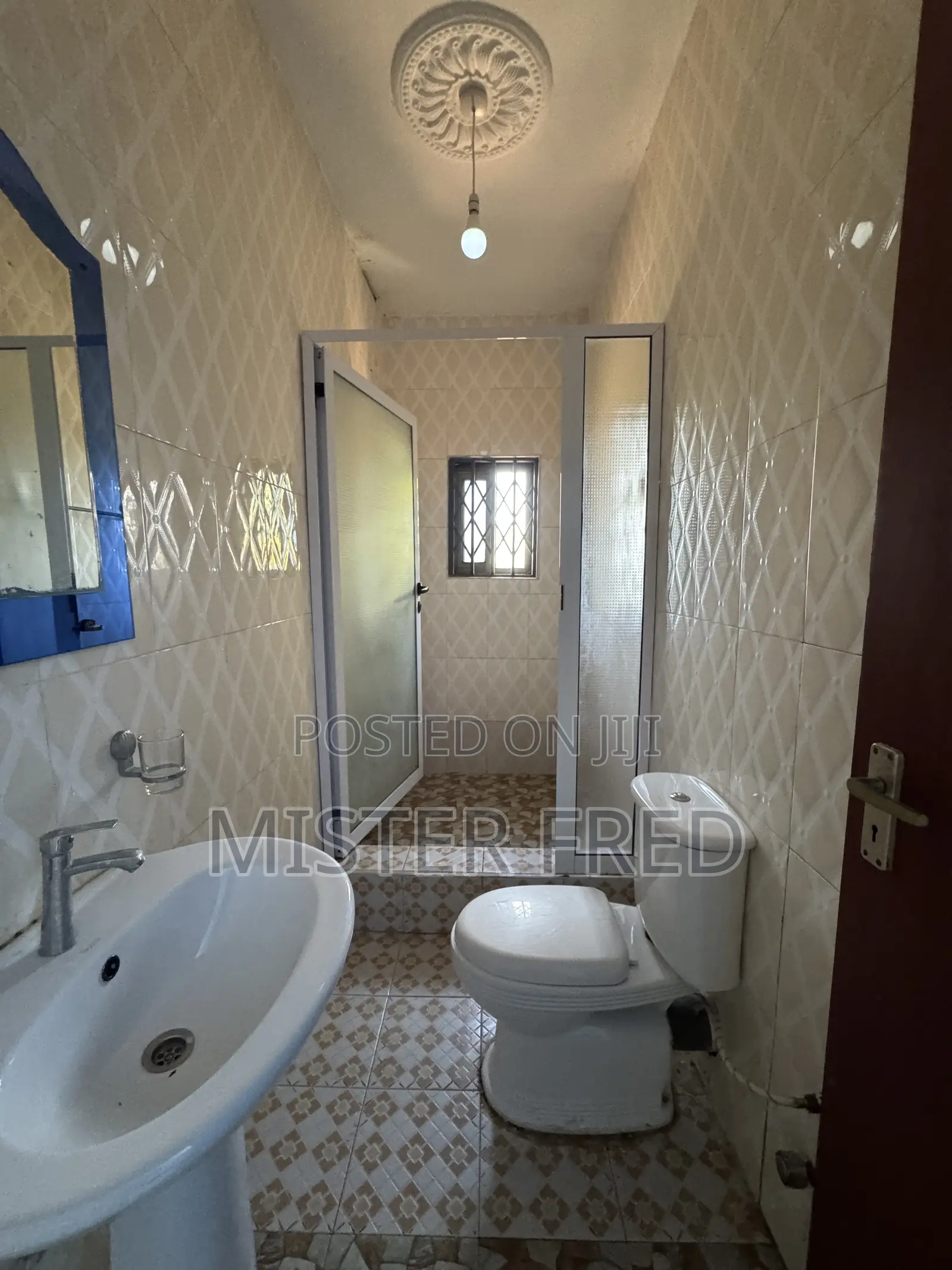 3bdrm Apartment in Redtop, Weija for rent