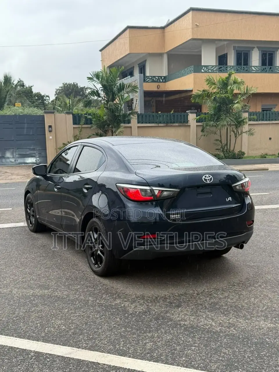 Toyota Yaris iA 1.5 FWD 2016