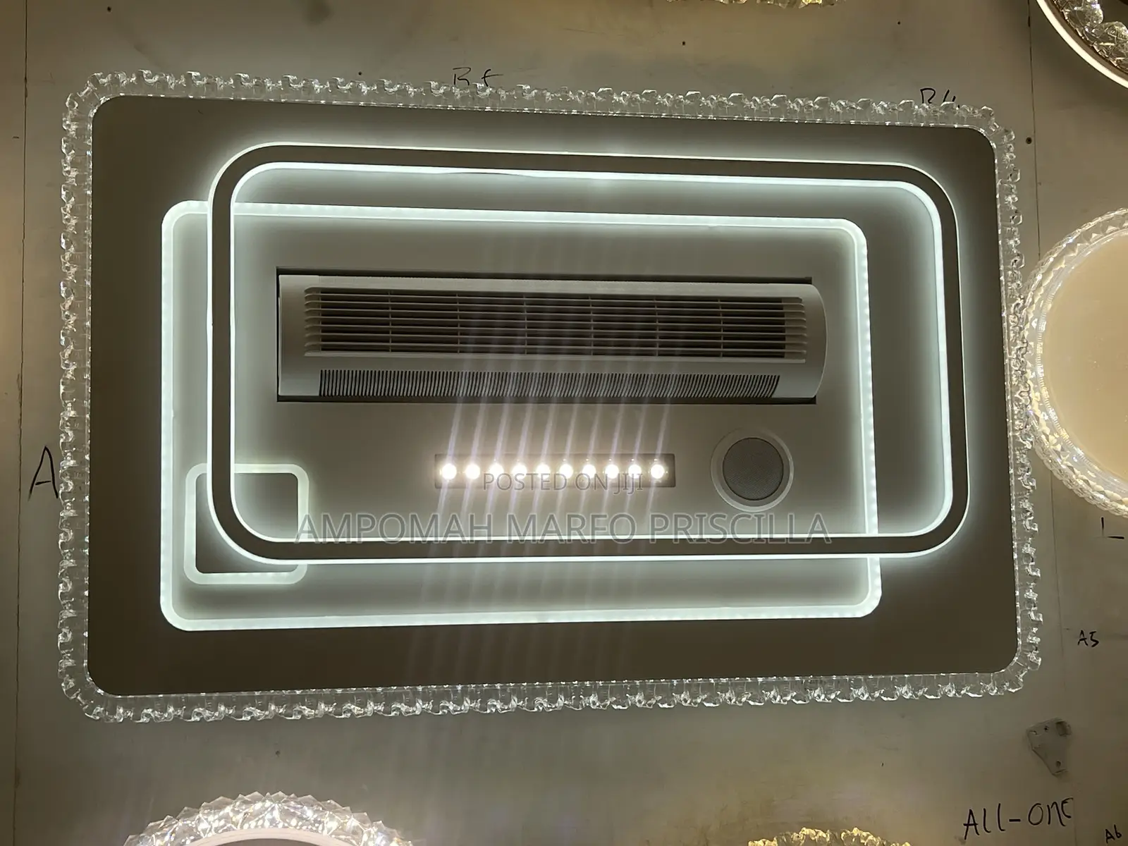 Luxury Modern Home Decor Ceiling Light With Fan Like A.C