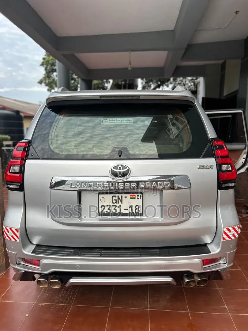 Toyota Land Cruiser Prado 2018 Silver