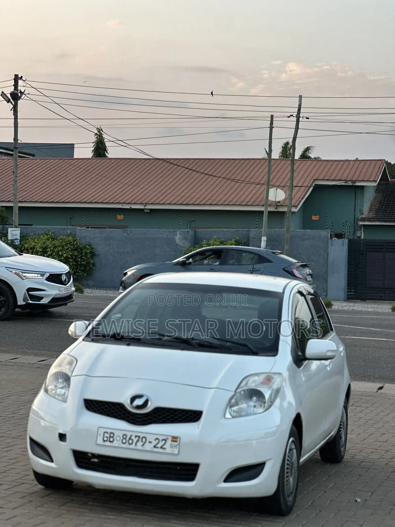 Toyota Vitz 1.5 FWD 3dr 2010 White
