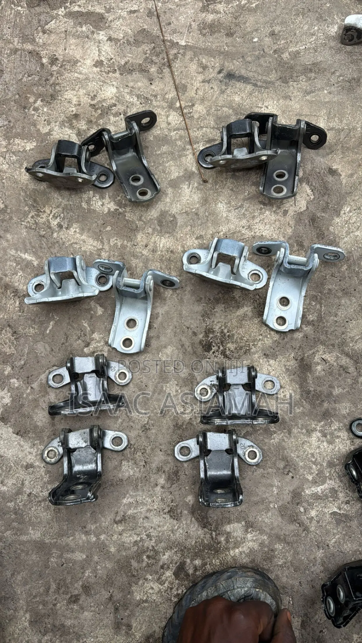 Tacoma 2020,2021,2022,2023,2024,2025 Front and Back Door Hinge