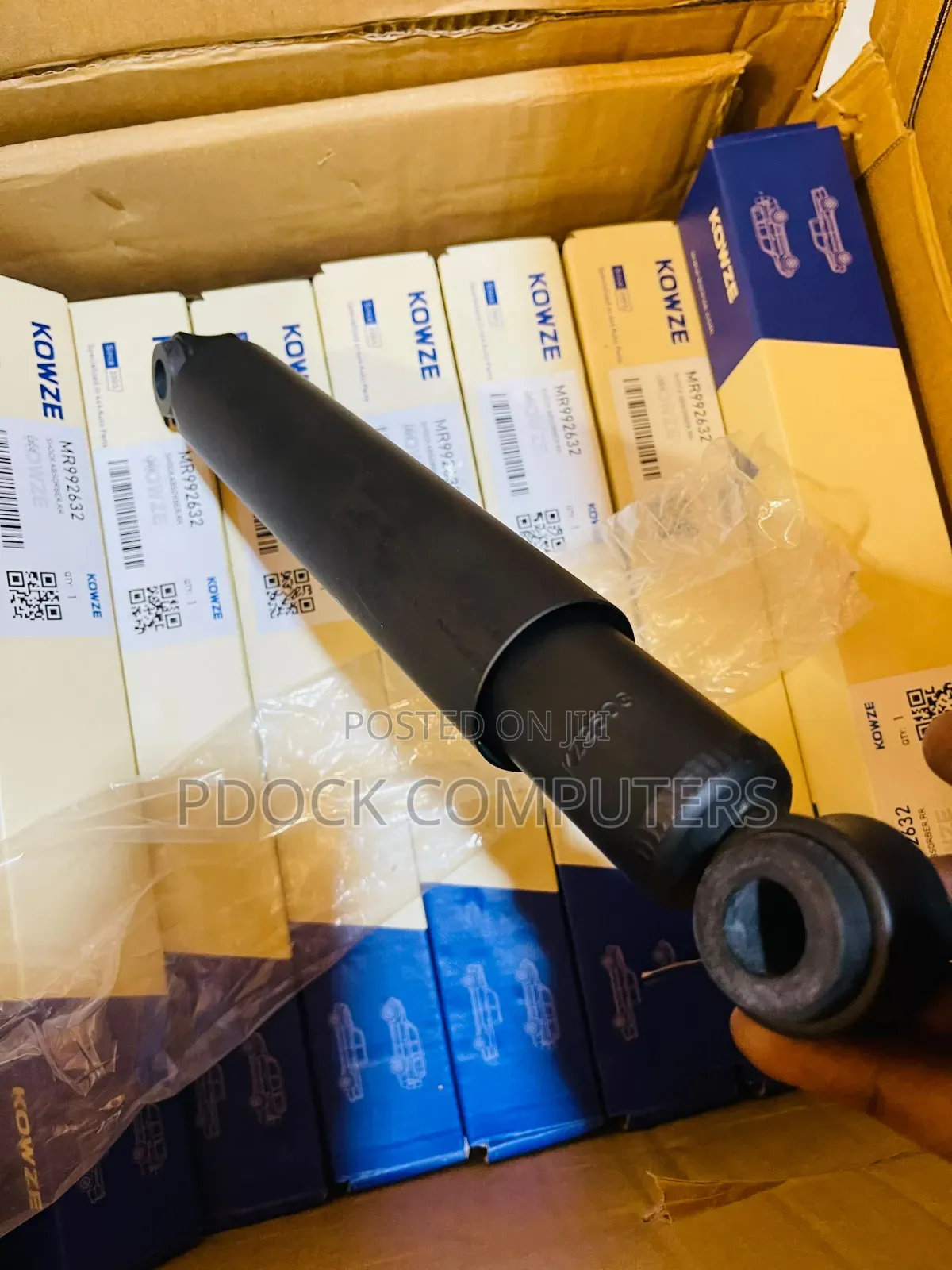 Gas Pressure Rear Back Shock Absorber for Mitsubishi ( MR992632)