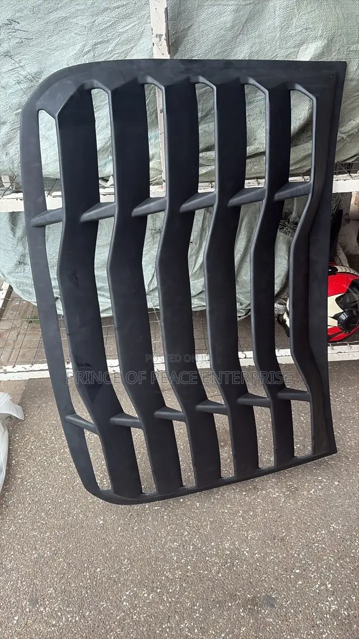 Universal 3 Fold Pick Up Bucket Cover