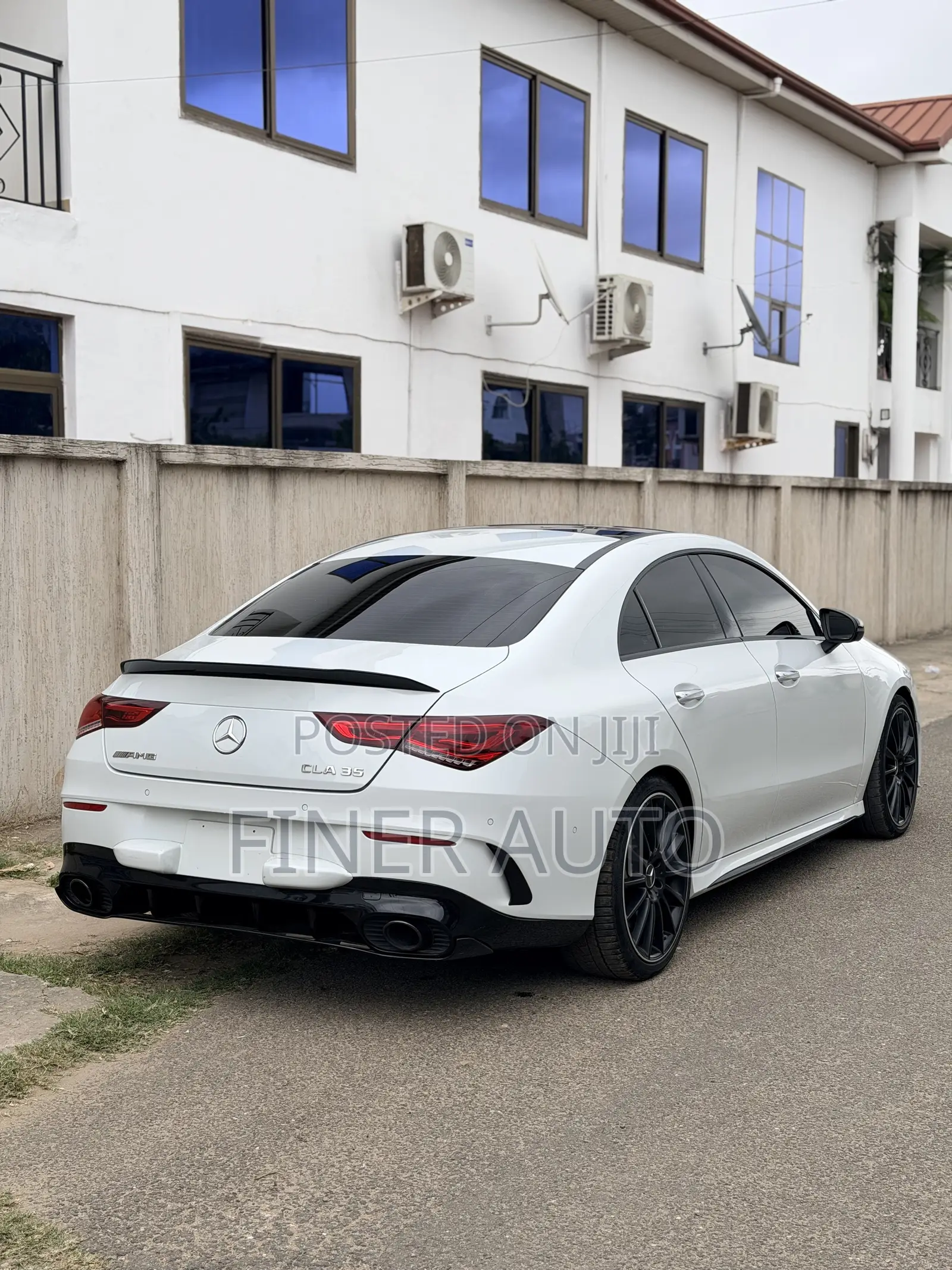 Mercedes-Benz CLA-Class AMG CLA 35 4MATIC Sedan 2022 White