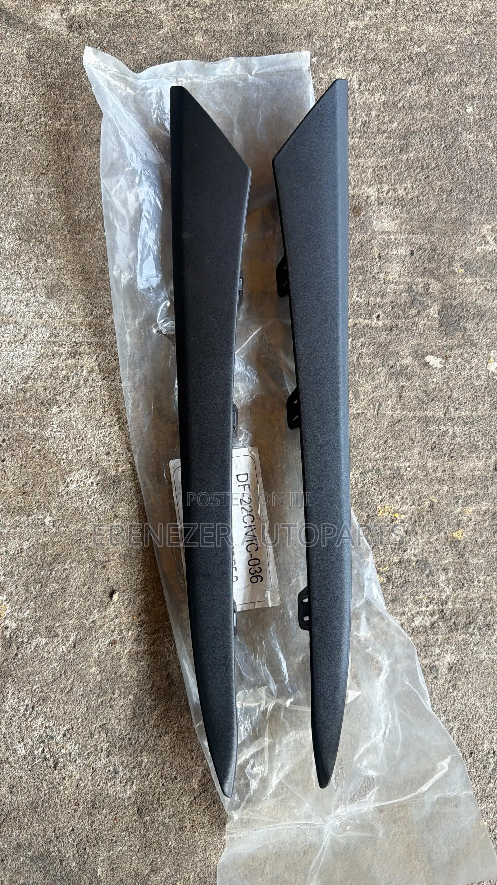 Honda Civic Headlights Down Stripe Moulding 2022 2023 2024 2025 2026