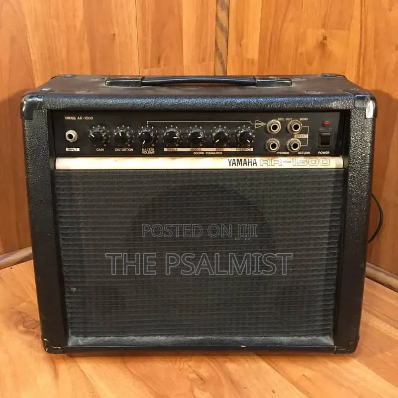 Yamaha AR 1500 Guitar Amp