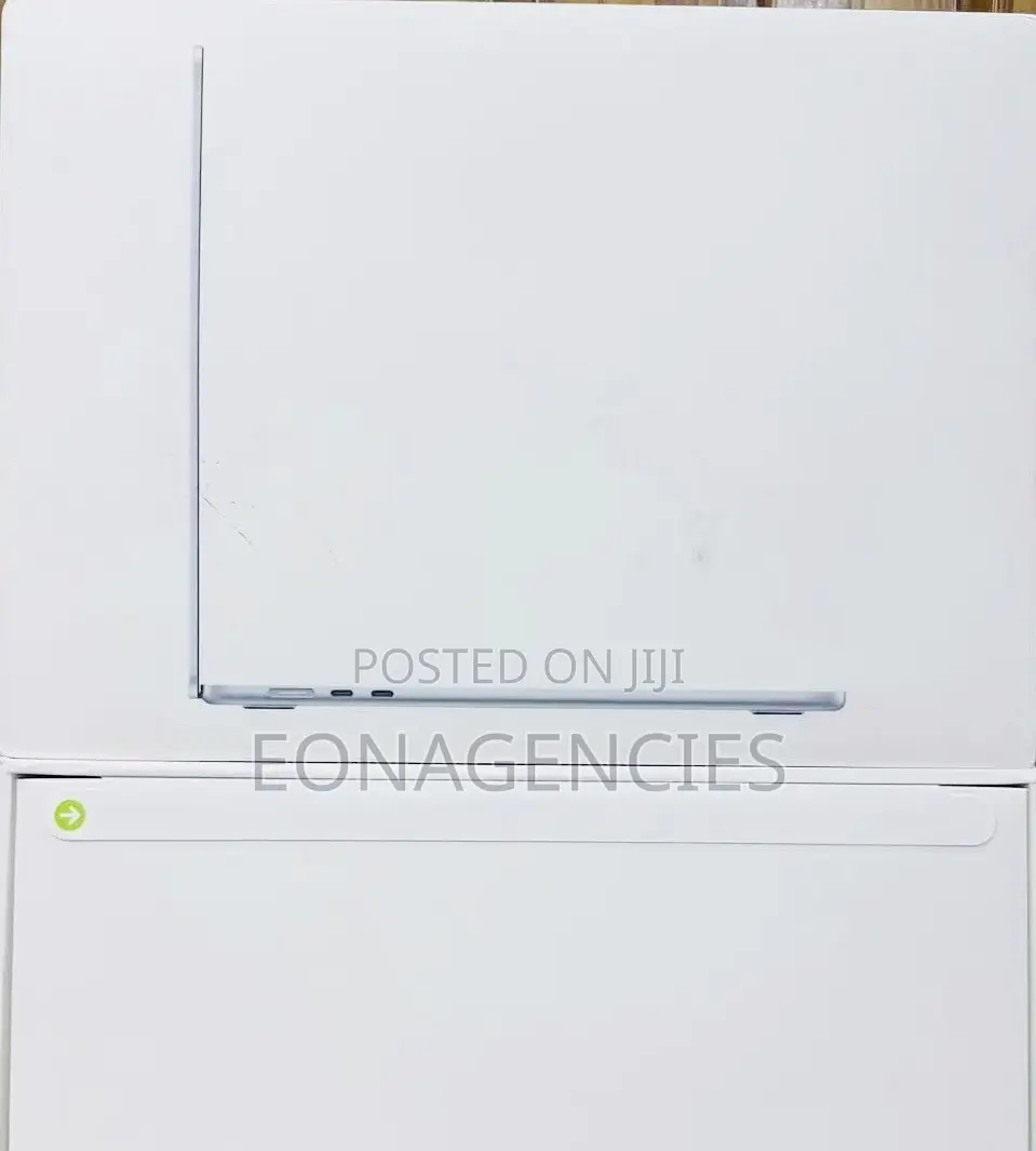 New Laptop Apple MacBook Air 16GB Apple M5 SSD 1T