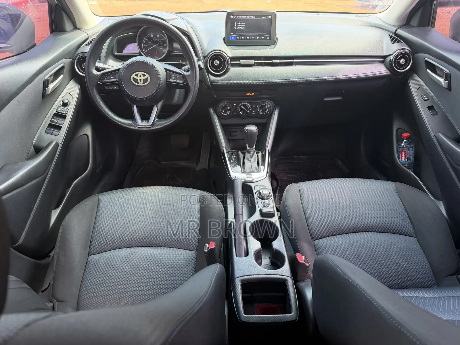 Toyota Yaris 1.5 Sedan L 2020 White